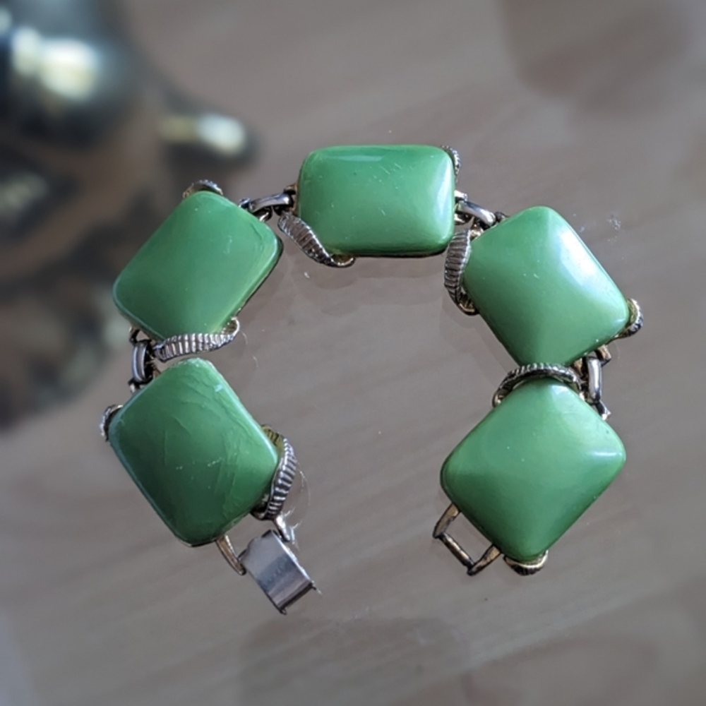 Vintage 50's legant Green Century Brand Signed Bracelet